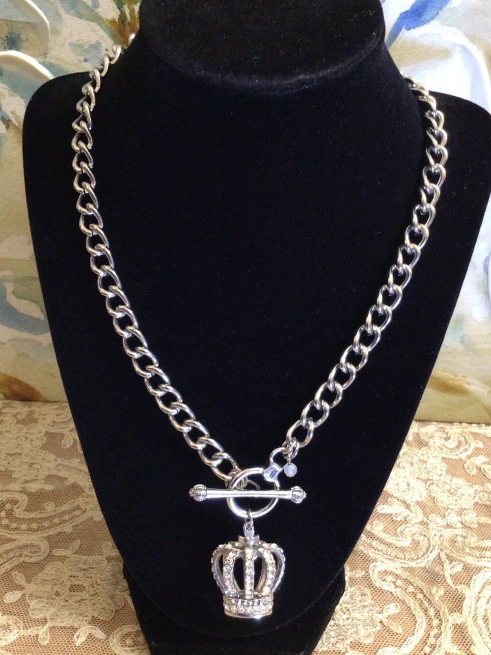 VTG Juicy Coulture Y2K Silver Tone Rhinestone Crown Toggle Necklace Chunky Chain